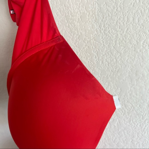 Victoria’s Secret Red & White Logo Strap T-Shirt Lightly Lined Demi Bra - Picture 7 of 10